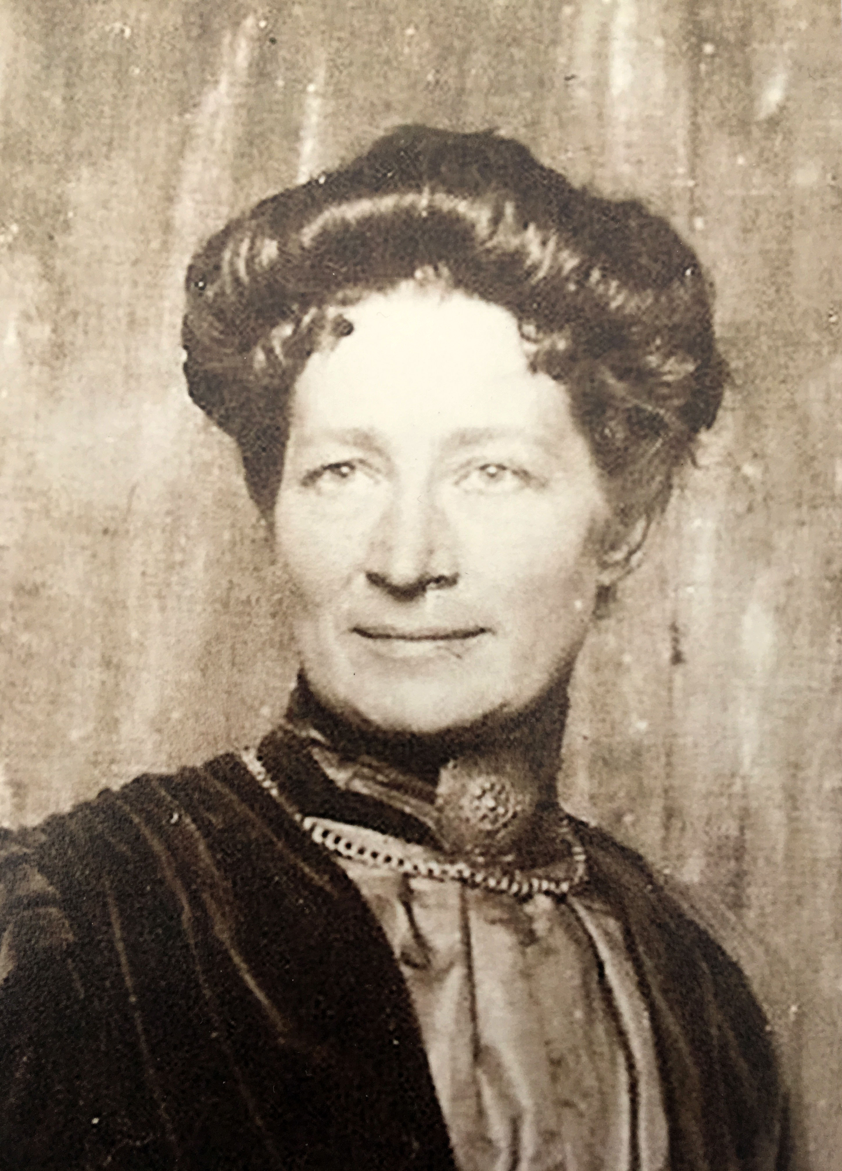 Wagner-Grosch Clara.jpg